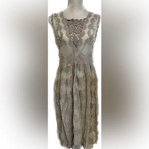Elegant Lace Sleeveless Dress